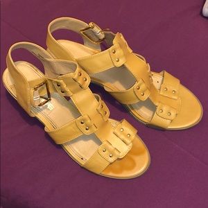 American Eagle Heels